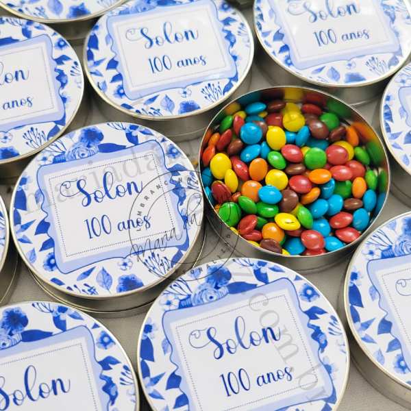Lembrancinha de Aniversário 100 anos idade Latinha com Balinhas Decoração