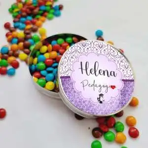 Lembrancinha Formatura Pedagogia Lilás Latinha com Balinhas Decoração