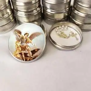 Lembrancinha Sao Miguel Arcanjo Latinha com Mini Tercinho Decoração